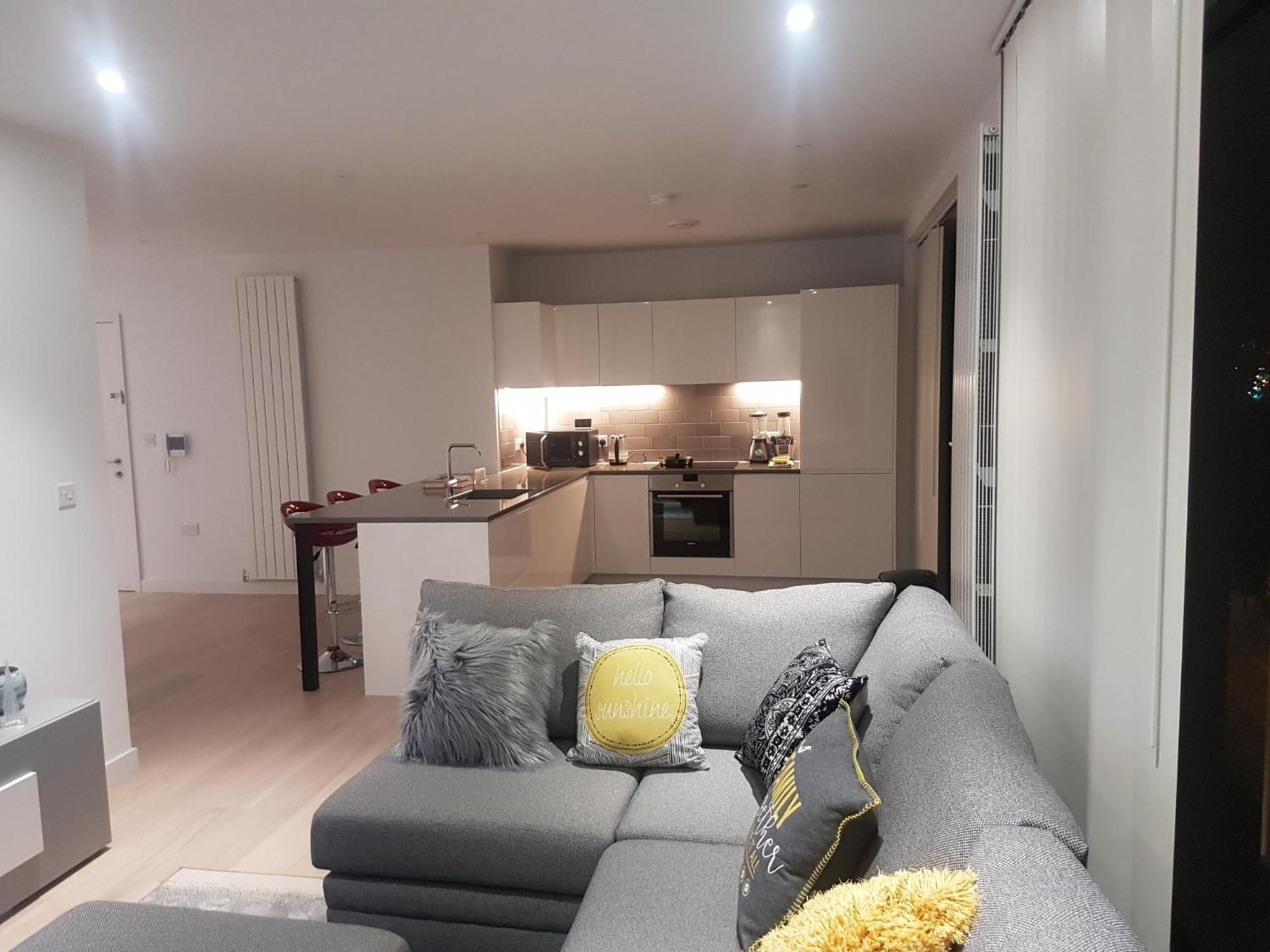 Lush Living - Double Room With Private Bathroom London Ngoại thất bức ảnh